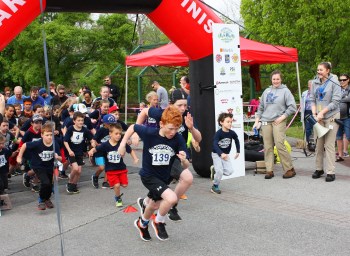 starting line of race with participants